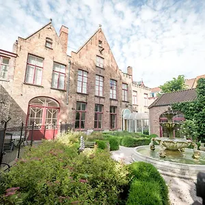 Hotell Jan Brito, Brygge